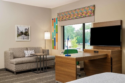 Hampton Inn By Hilton & Suites Raleigh Midtown, NC image 1
