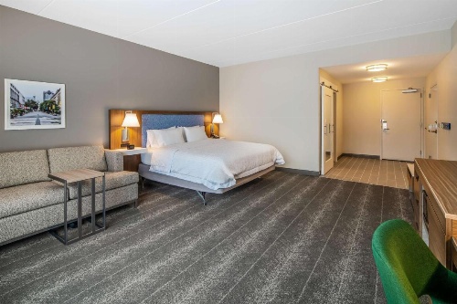 Hampton Inn By Hilton & Suites Raleigh Midtown, NC image 16