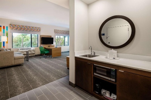 Hampton Inn By Hilton & Suites Raleigh Midtown, NC image 38